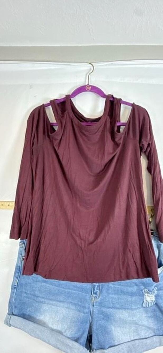 INC INTERNATIONAL CONCEPTS Womens Top XXL & Distressed Denim Shorts Size 22 Lot
